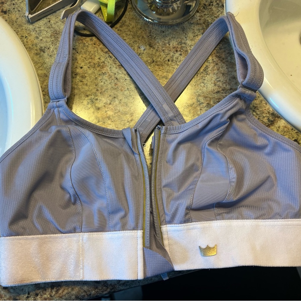 SheFit High Impact Bra